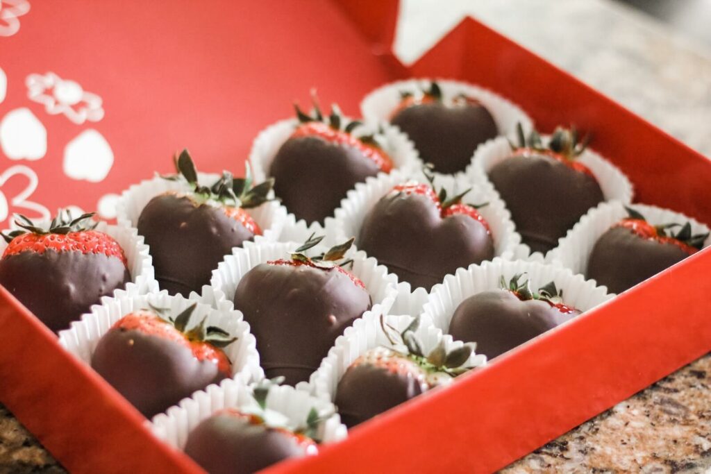 how long do chocolate covered strawberries last - refrigerator