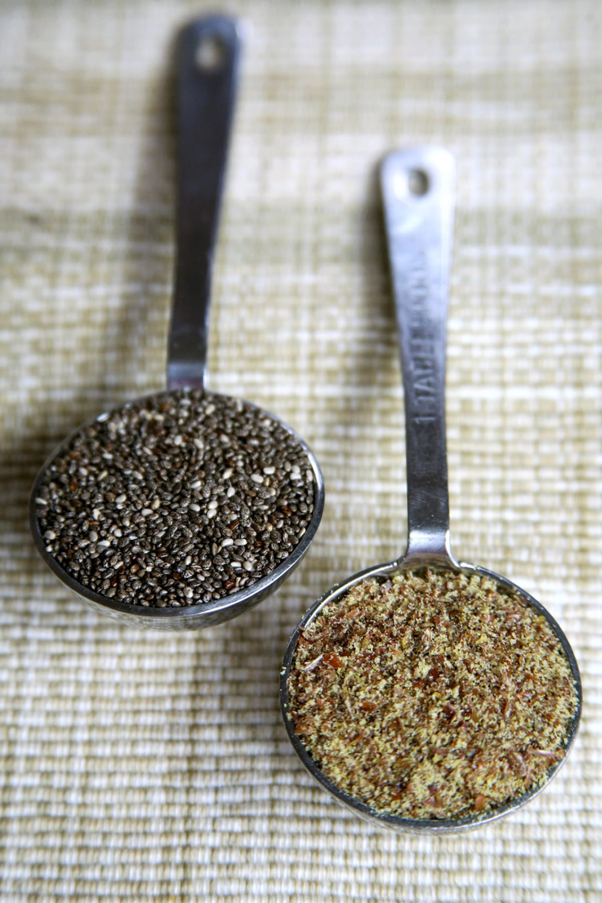 Flax Seeds Vs. Chia Seeds: Which One Is Better? - Little BooBoo Bakery