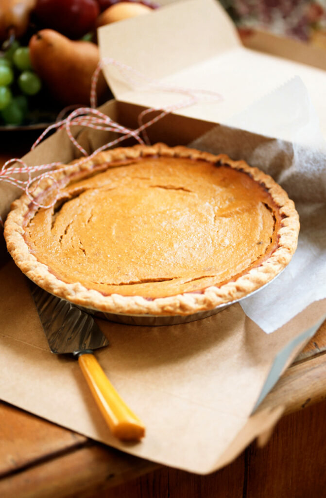 how long is pumpkin pie good for in the refrigerator
